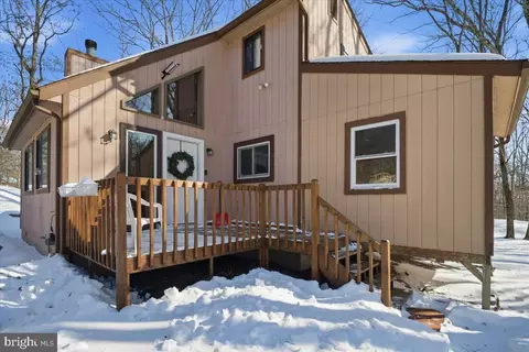 186 Pocono Blvd, Bushkill, PA 18324 photo 3