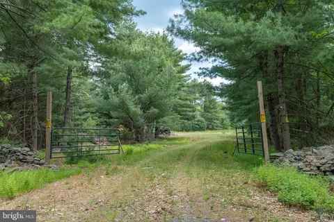 00 Cummins Hill Rd, Milford, PA 18337