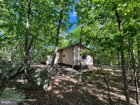 Exterior - 5970 Decker Rd, Bushkill, PA 18324 photo 1 of 10