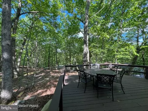 Exterior - 5970 Decker Rd, Bushkill, PA 18324 photo 8 of 10