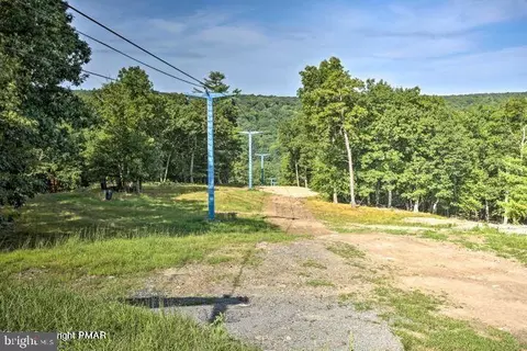 Exterior - 6043 Decker Rd, Bushkill, PA 18324 photo 17 of 18