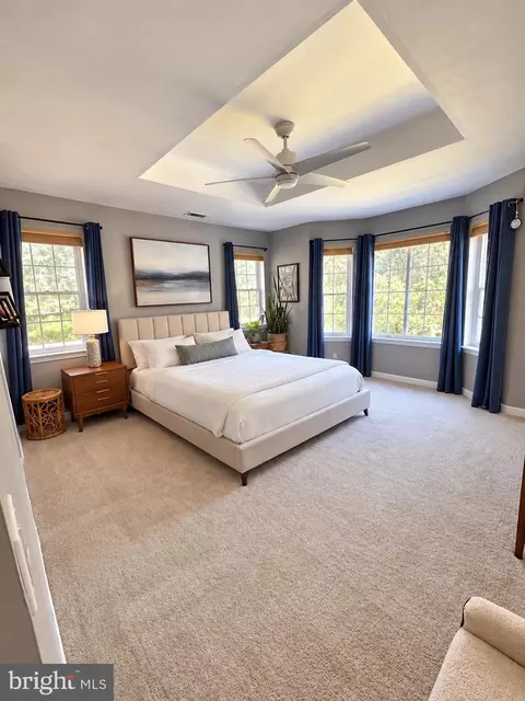 Bedroom - 6043 Decker Rd, Bushkill, PA 18324 photo 1 of 7