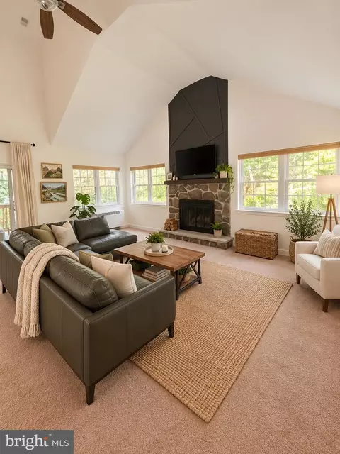 Living - 6043 Decker Rd, Bushkill, PA 18324 photo 6 of 6