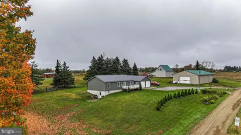 514 Kidney Rd, Genesee, PA 16941