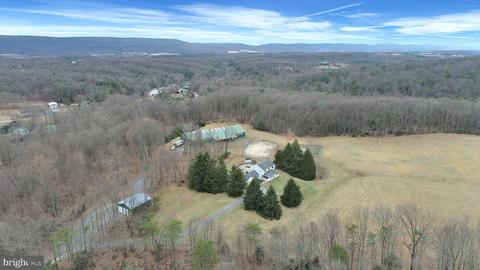 34 Melissa Ln, New Bloomfield, PA 17068
