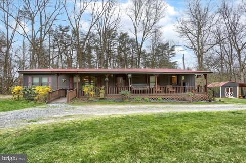 9 Mundorff Ln, Duncannon, PA 17020
