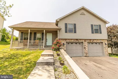 226 Antler Dr, Marysville, PA 17053