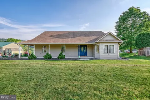 7 Penn Manor Rd # a, Duncannon, PA 17020