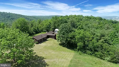 736 Urich Ln, Ickesburg, PA 17037