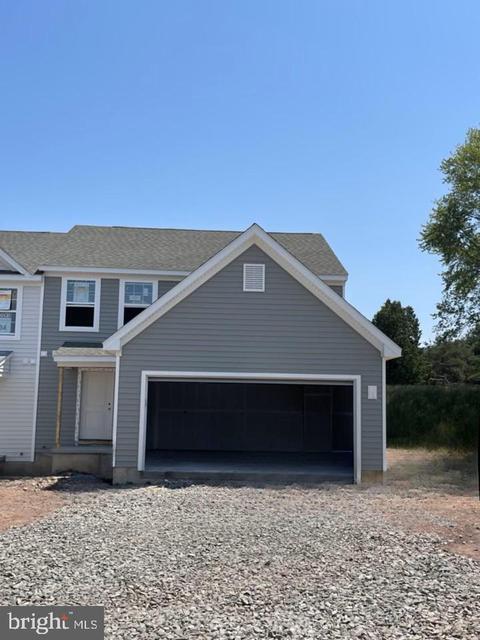 7 Clarksfield Dr, Duncannon, PA 17020