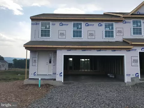 104 Easton Dr, Duncannon, PA 17020