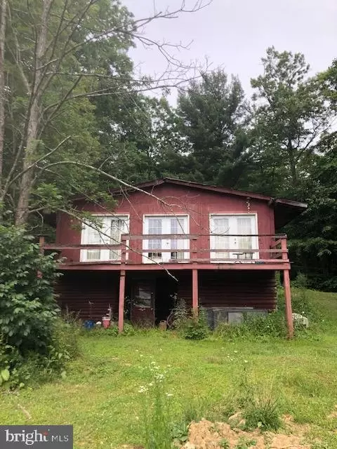 78 Pine Grove Rd, Newport, PA 17074