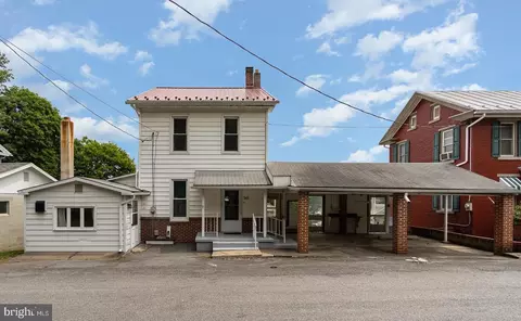541 S 5th St, Newport, PA 17074