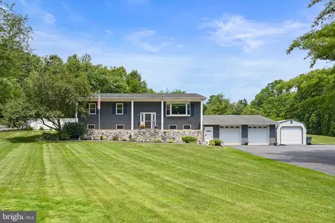 11 Reed Dr, Marysville, PA 17053