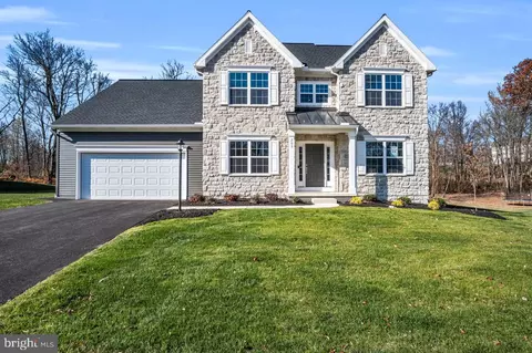 203 E Stewart Ct, Marysville, PA 17053