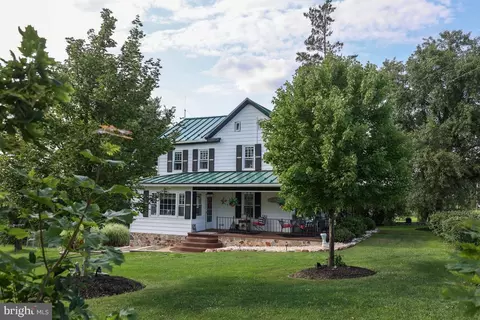 411 Newport Rd, Duncannon, PA 17020