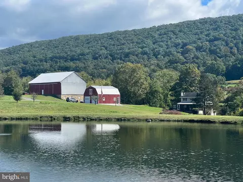 1124 Sunbury Path, Millerstown, PA 17062