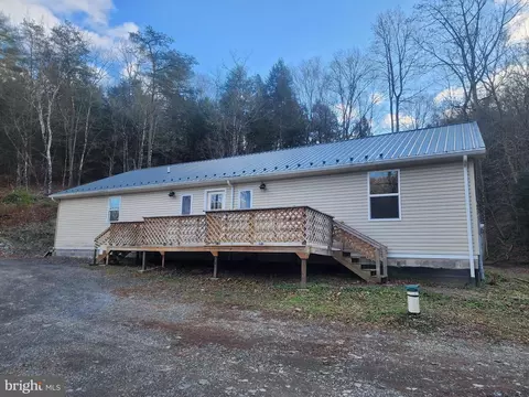 3895 Sugar Run Rd, Millerstown, PA 17062