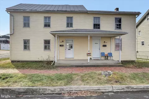 66-68 S 3rd St, Newport, PA 17074