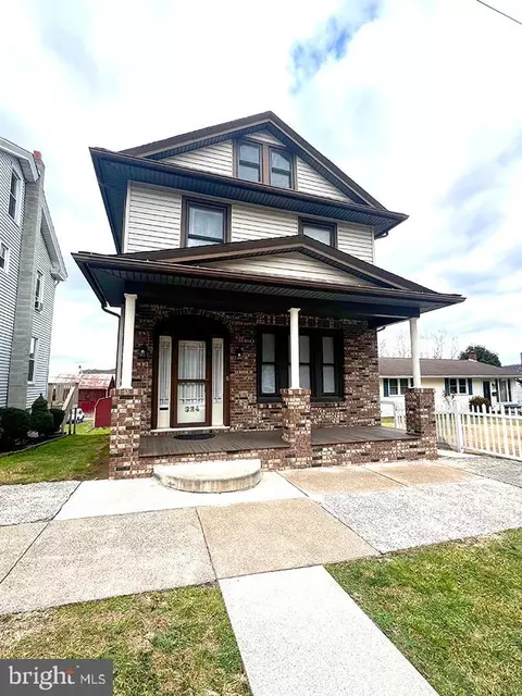 324 N 5th St, Newport, PA 17074