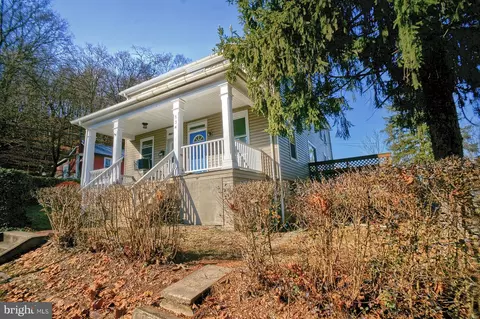 534 Walnut St, Newport, PA 17074