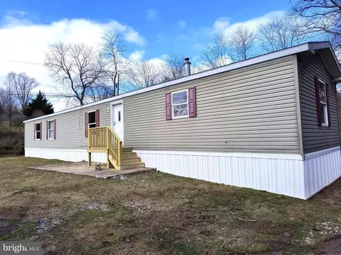 959 Pintail Dr, Newport, PA 17074