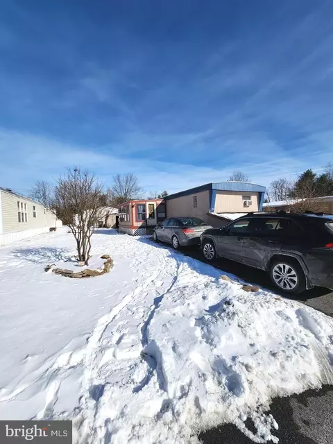 62 Amanda Blvd, New Bloomfield, PA 17068