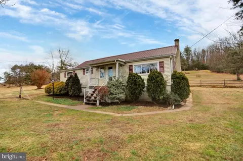 1651 Knisely Hill Rd, Millerstown, PA 17062