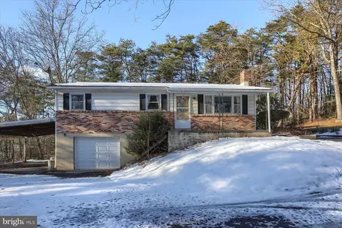 2201 Timber Rd, Newport, PA 17074