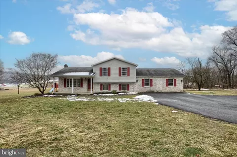 605 Paige Hill Rd, Landisburg, PA 17040
