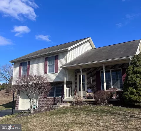 116 School St, Millerstown, PA 17062