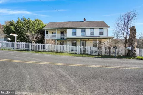 737 Dellville Rd, Duncannon, PA 17020