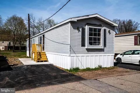 775 Canvasback Dr, Newport, PA 17074