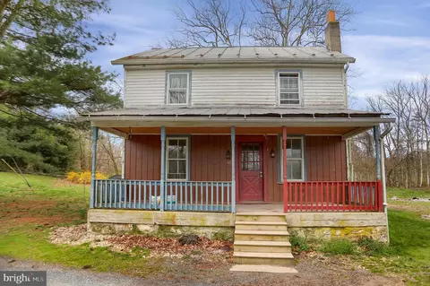 40 Academy Rd, Newport, PA 17074