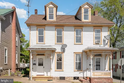 422 And 424 Mulberry St, Newport, PA 17074