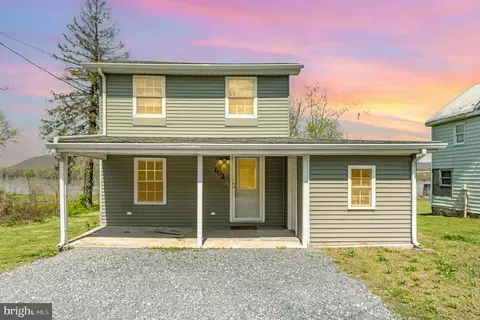 102 Railroad St, Duncannon, PA 17020