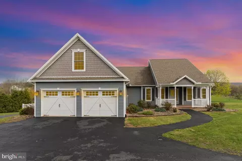 16 Fawn Ln, Newport, PA 17074