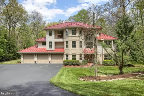 5 Trout Ln, Marysville, PA 17053