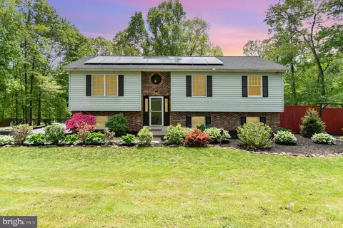 138 Tapeworm Rd, New Bloomfield, PA 17068