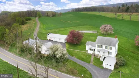 5654 Blain Rd, Loysville, PA 17047