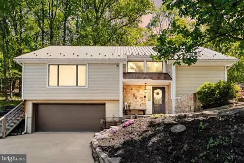 716 Pisgah Rd, Shermans Dale, PA 17090