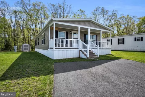 34 Meadowview Dr, New Bloomfield, PA 17068