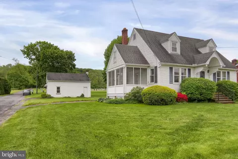 101 Barnett St, New Bloomfield, PA 17068