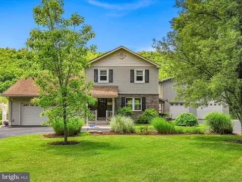 296 Juniata Pkwy E, Newport, PA 17074