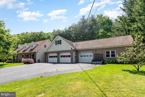 165 Cocolamus Creek Rd, Millerstown, PA 17062