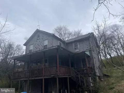 615 Meadow Grove Rd, Newport, PA 17074