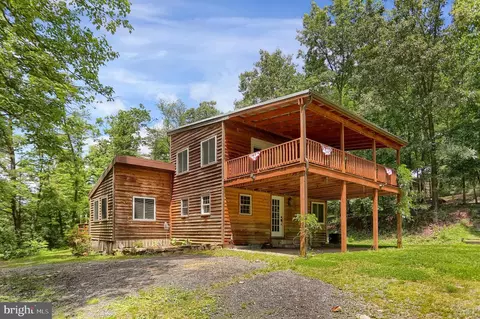 671 Buckwalter Rd, Newport, PA 17074