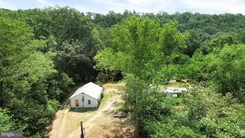 807 Buckwheat Rd, Millerstown, PA 17062