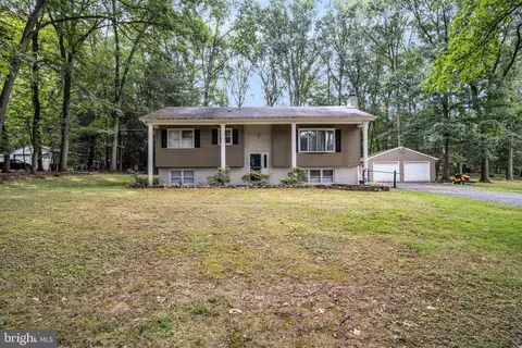 703 Old Limekiln Ln, Newport, PA 17074