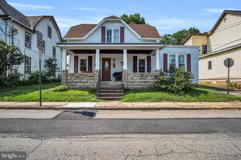 505 N High St, Duncannon, PA 17020